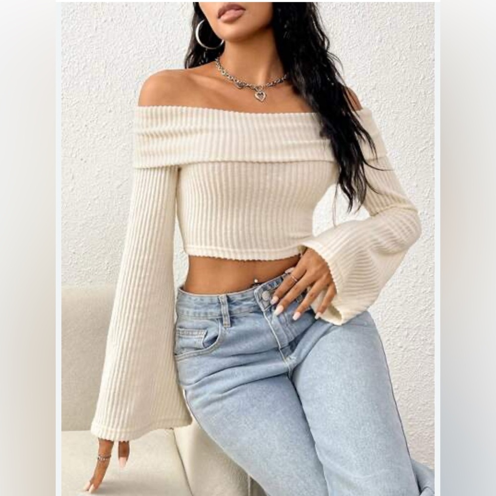 Off-Shoulder Ribbed Crop Sweater - Cream